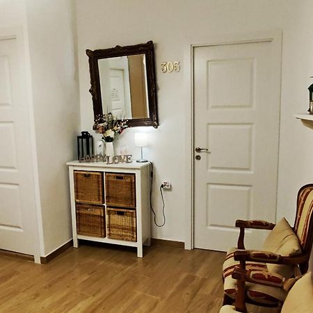 Hostal Aliste Madryt Zewnętrze zdjęcie