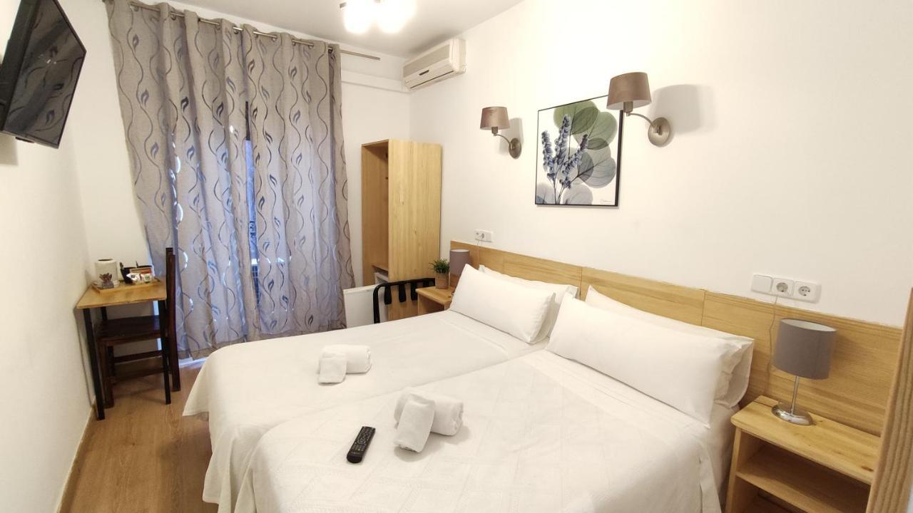 Hostal Aliste Madryt Zewnętrze zdjęcie