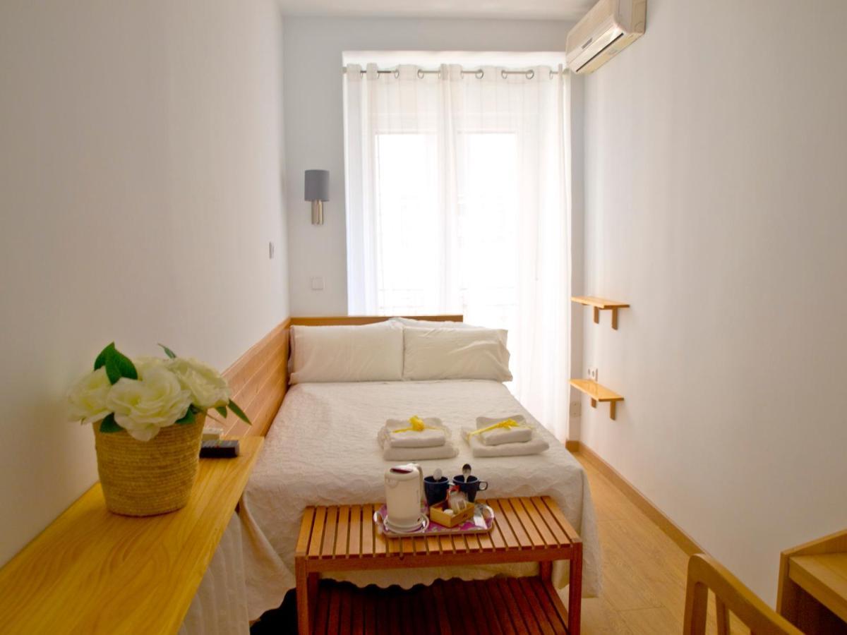 Hostal Aliste Madryt Zewnętrze zdjęcie