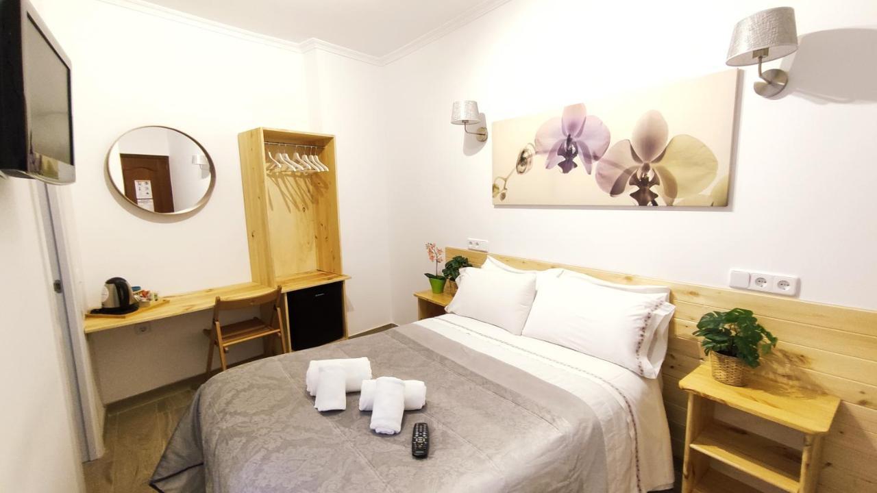 Hostal Aliste Madryt Zewnętrze zdjęcie