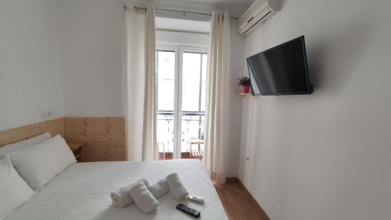 Hostal Aliste Madryt Zewnętrze zdjęcie