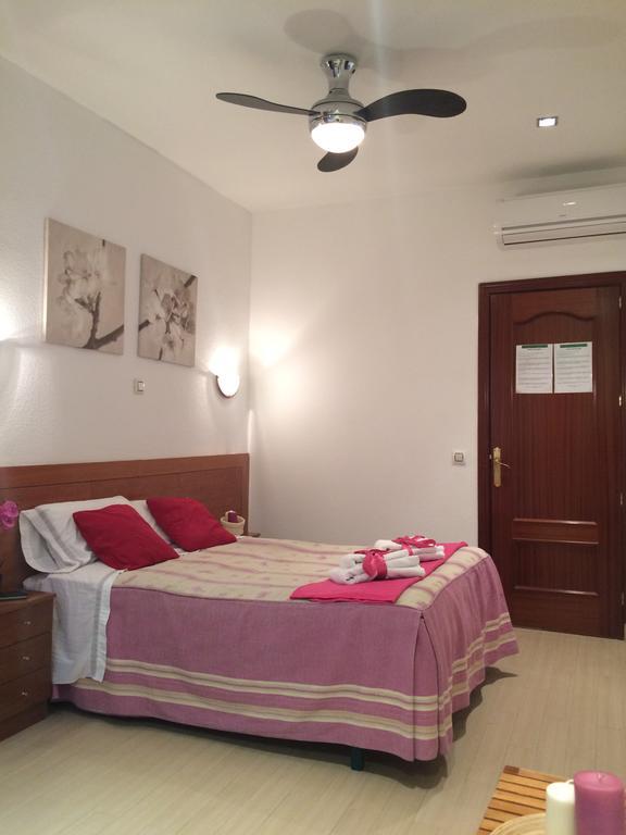 Hostal Aliste Madryt Zewnętrze zdjęcie