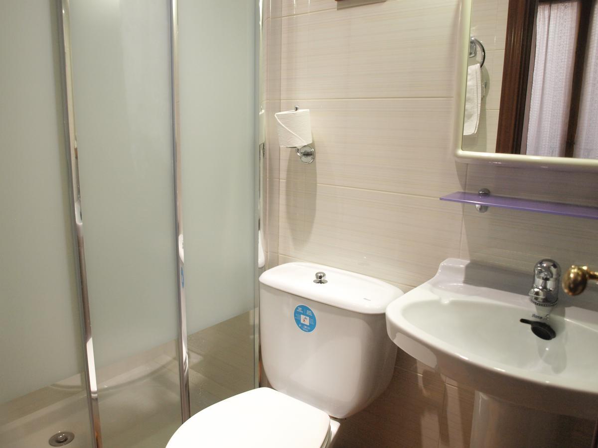 Hostal Aliste Madryt Zewnętrze zdjęcie